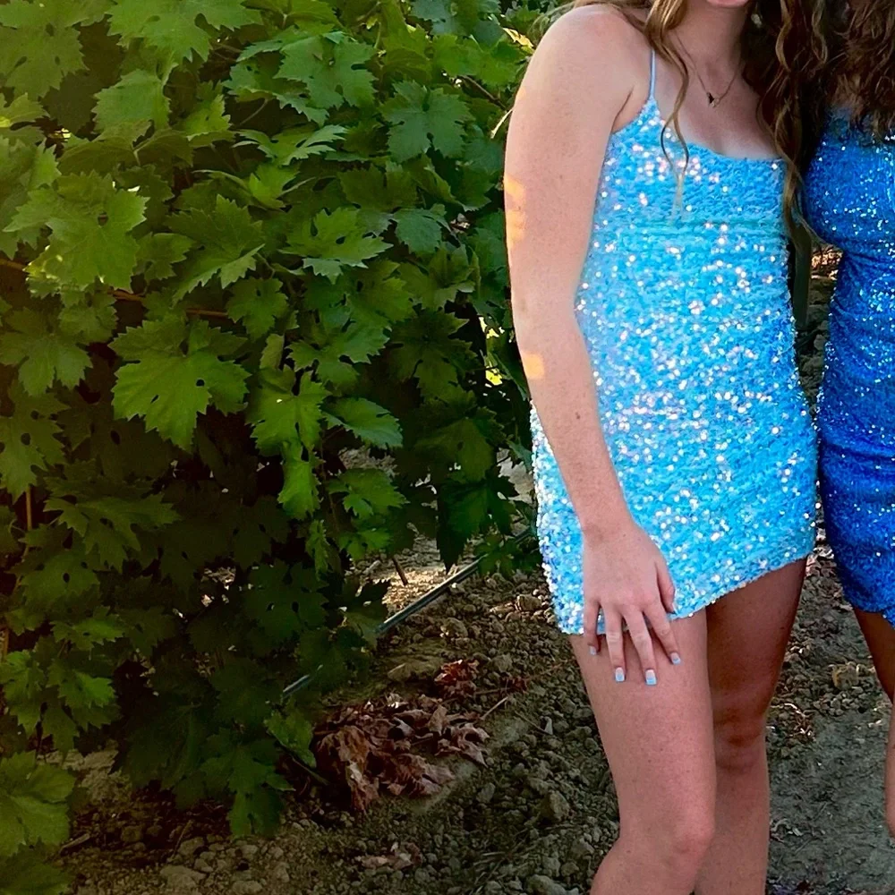 Sparkling Blue Sequin Dress - Picture 4 of 4